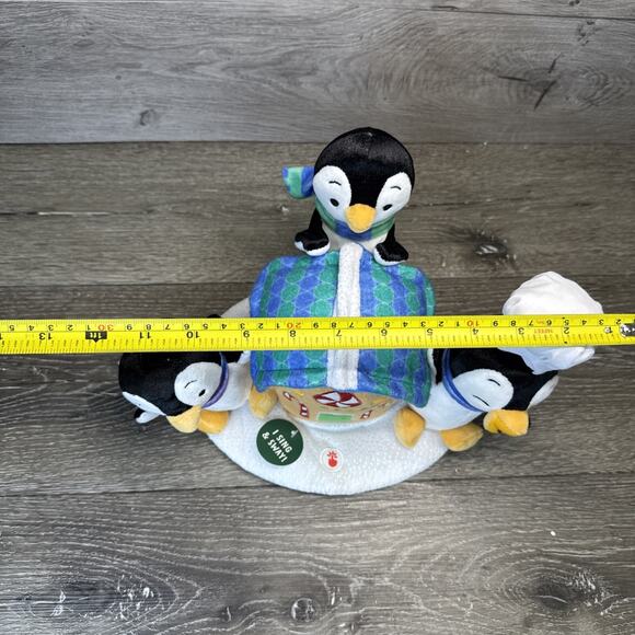 Hallmark GINGERBREAD TREAT Baking Buddies Playful Penguins MUSICAL - Picture 11 of 11
